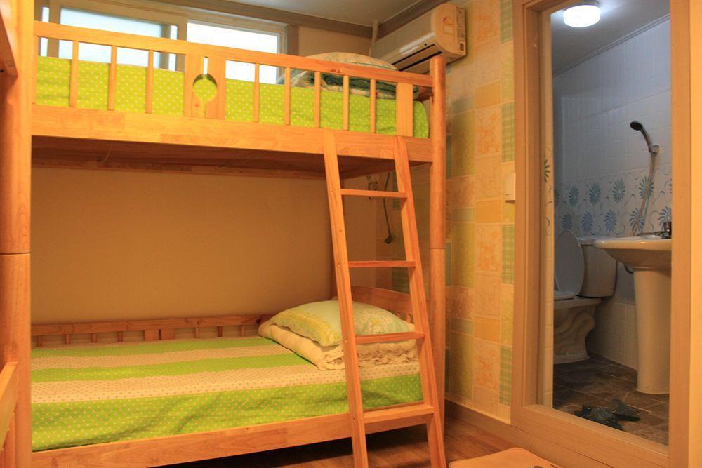 Hostel Wow Сеул Экстерьер фото